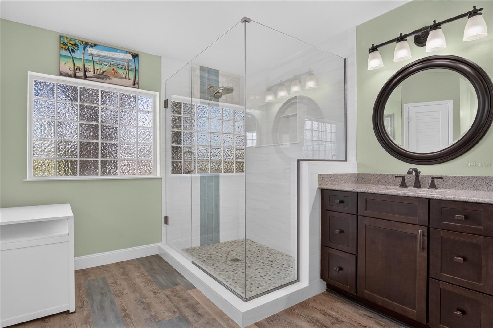 12902 Colonnade Cir Property Photo 14