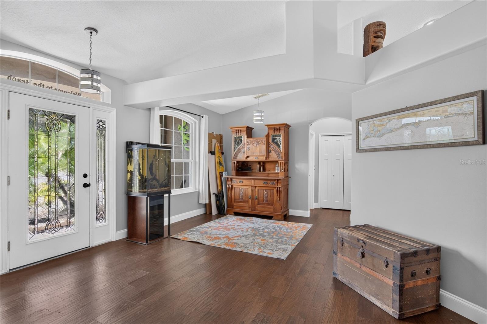 12902 Colonnade Cir Property Photo 19