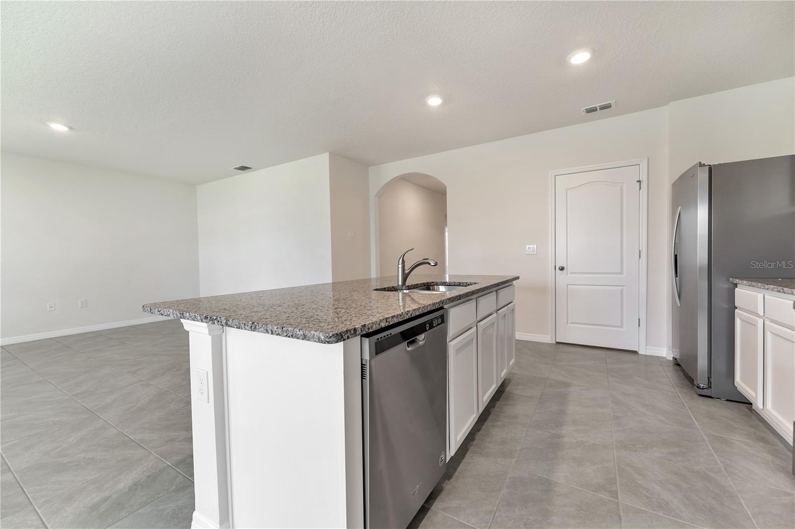 320 Guadlupe St Property Photo 7