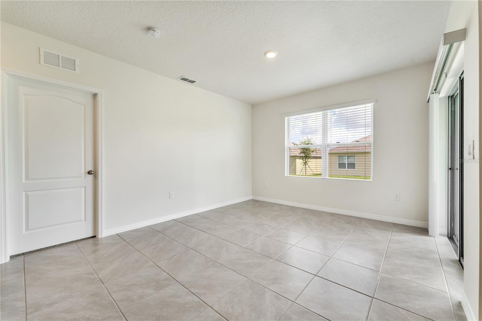 320 Guadlupe St Property Photo 10