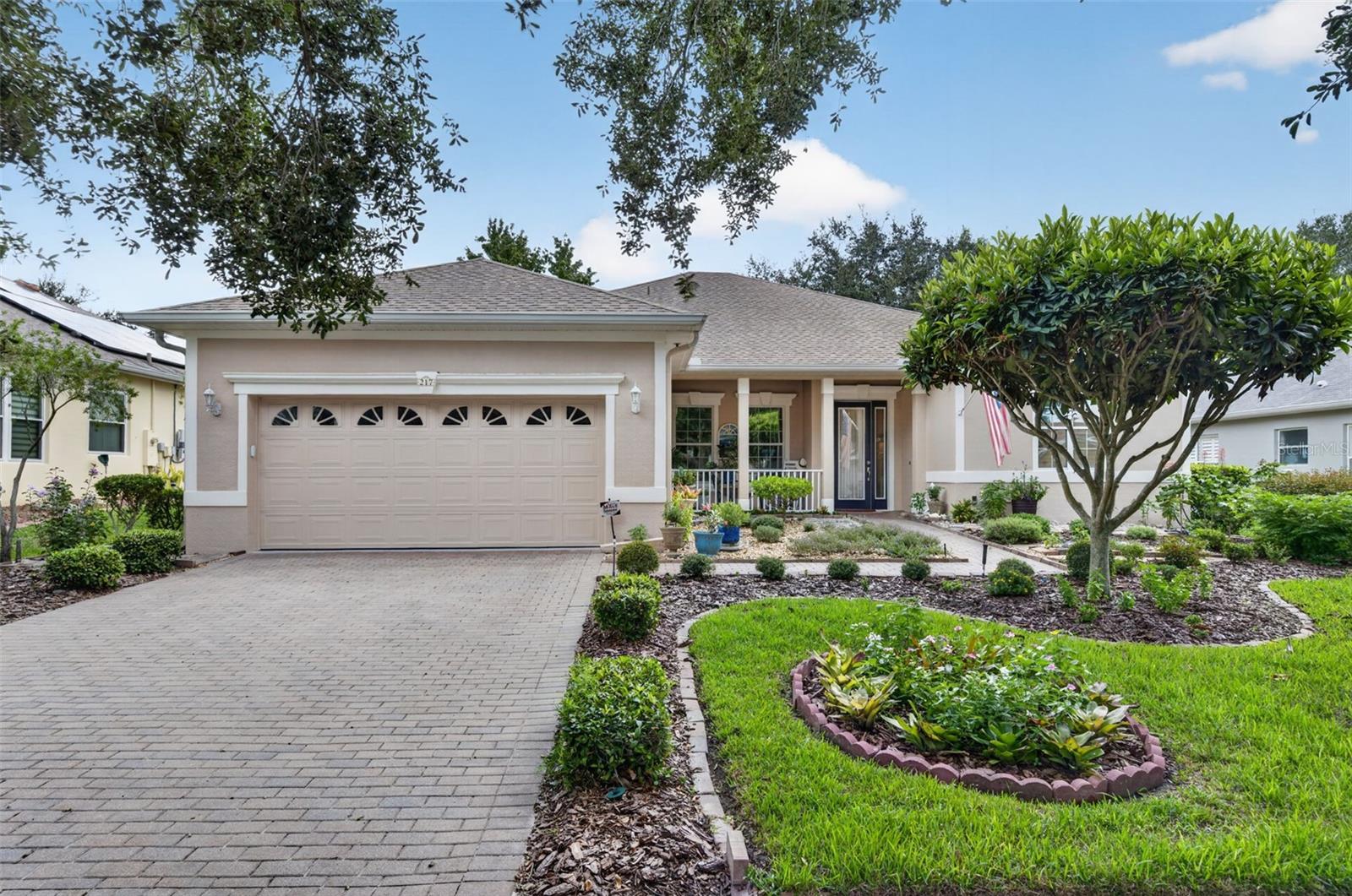 217 Crepe Myrtle Dr Property Photo 2