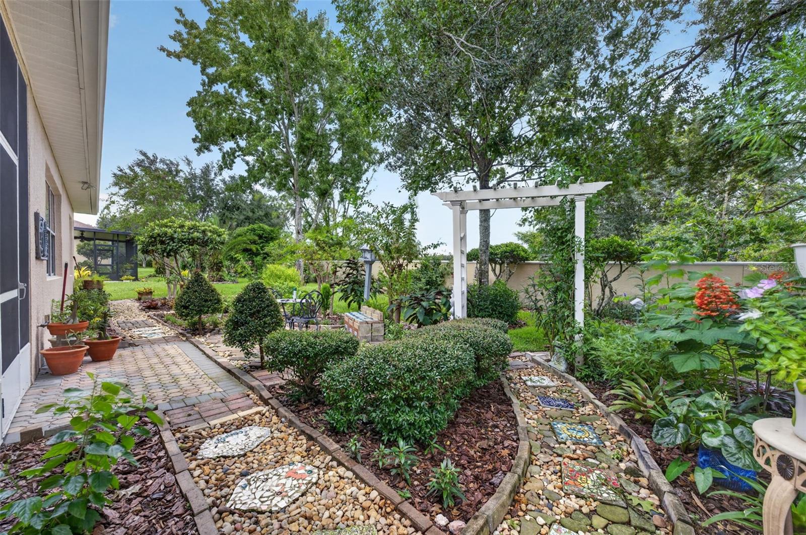 217 Crepe Myrtle Dr Property Photo 39