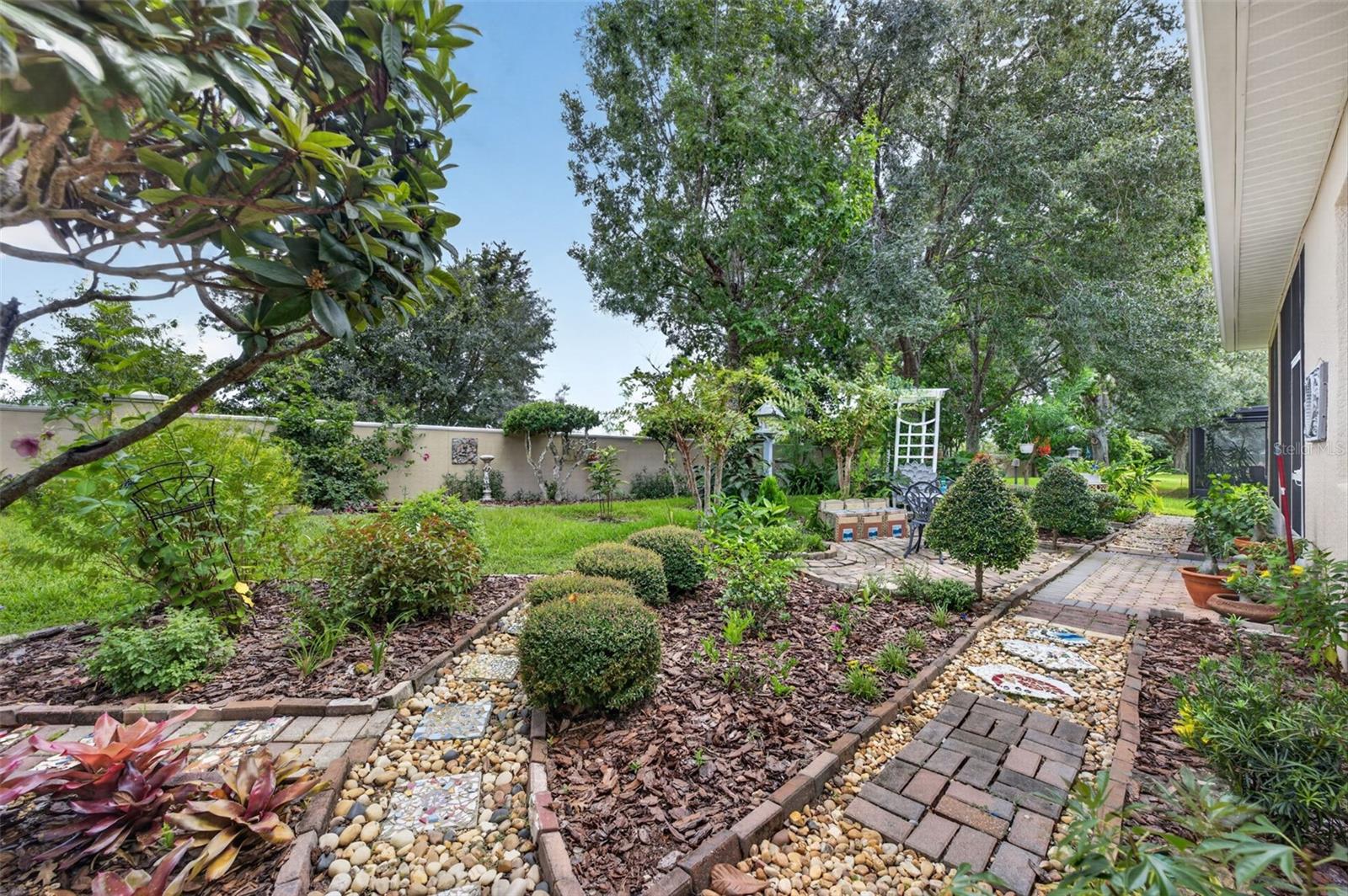 217 Crepe Myrtle Dr Property Photo 40