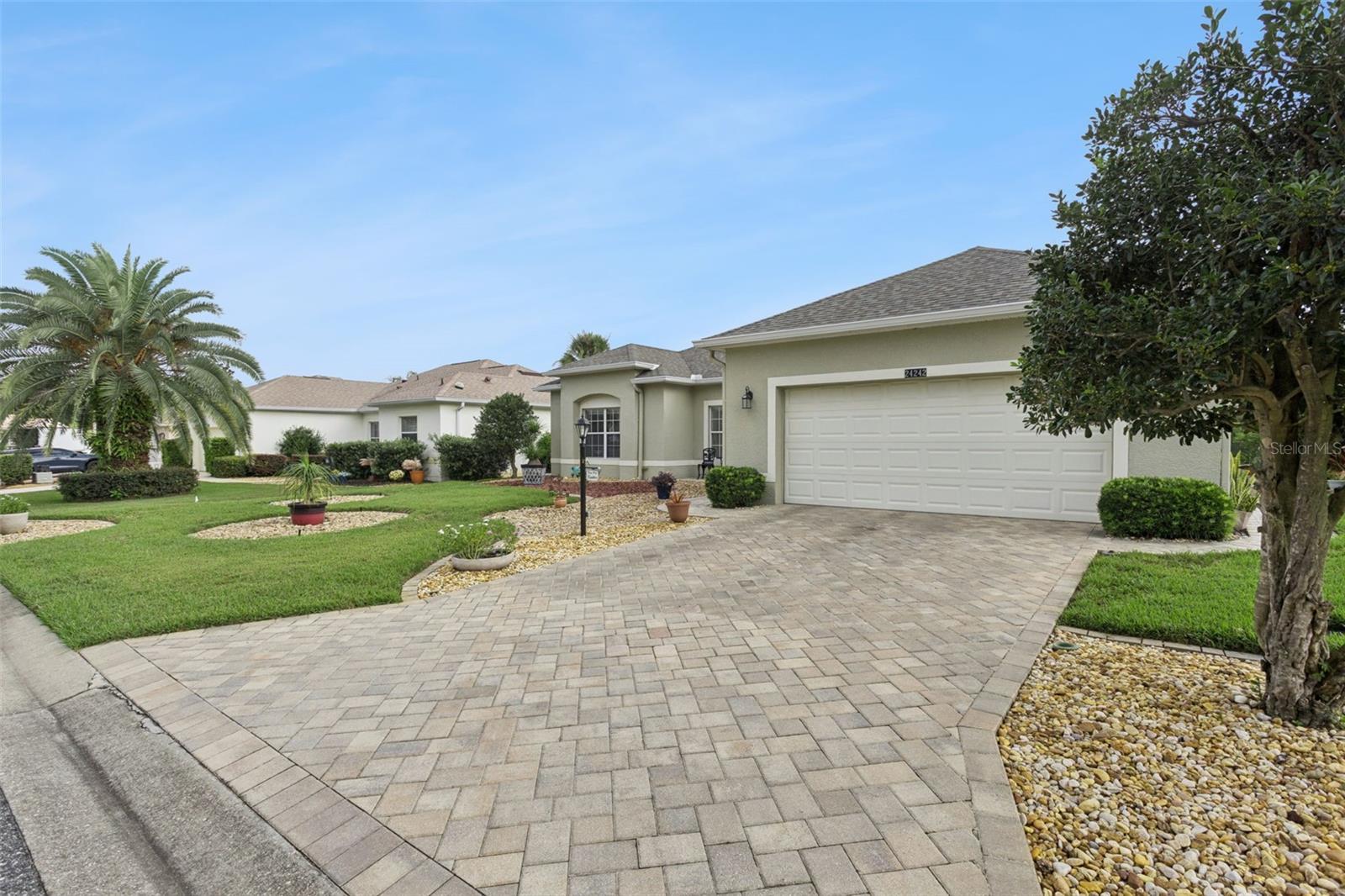 24242 E Belle Mede Dr Property Photo 3