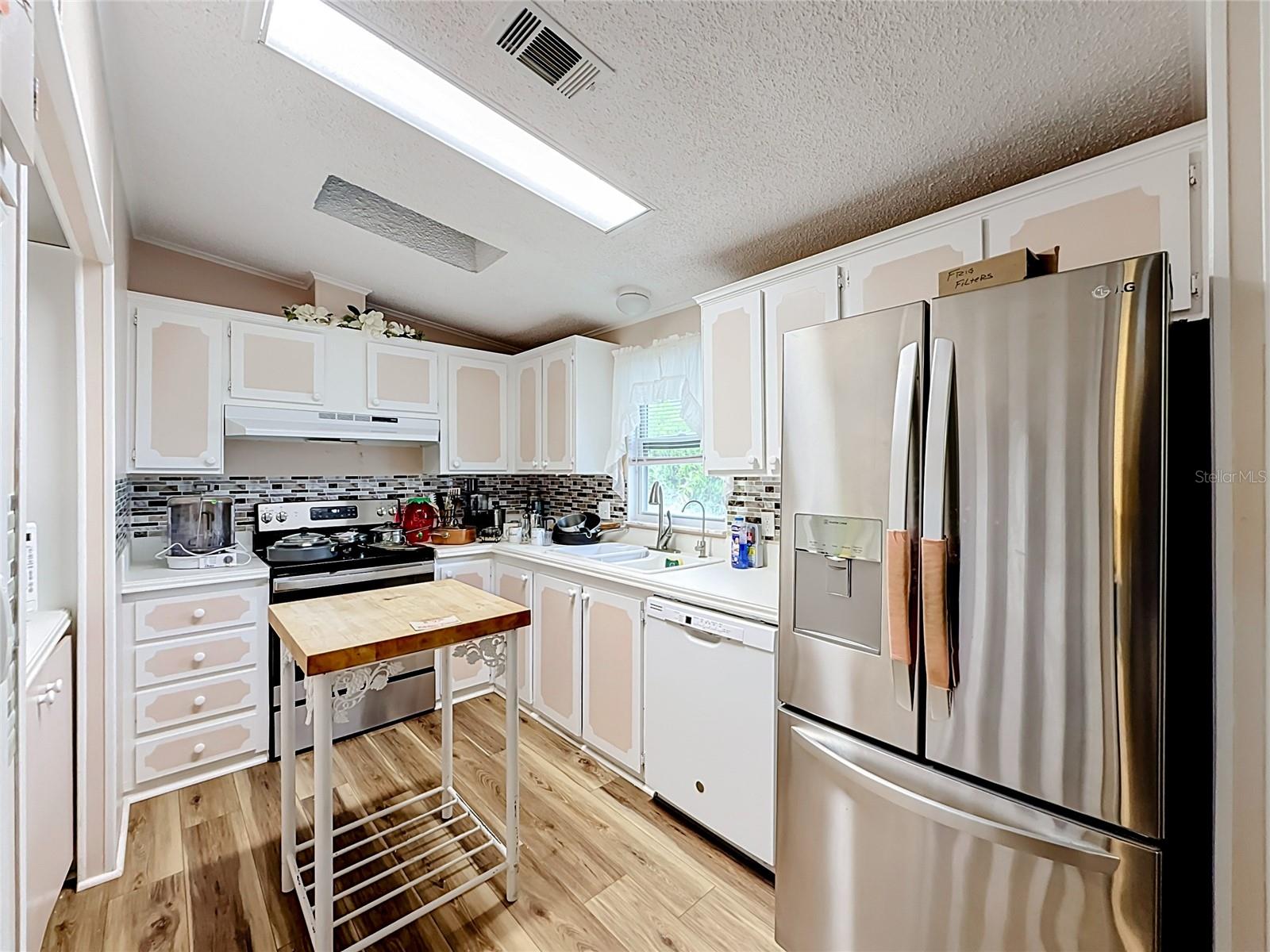 1559 Nassau Cir Property Photo 14