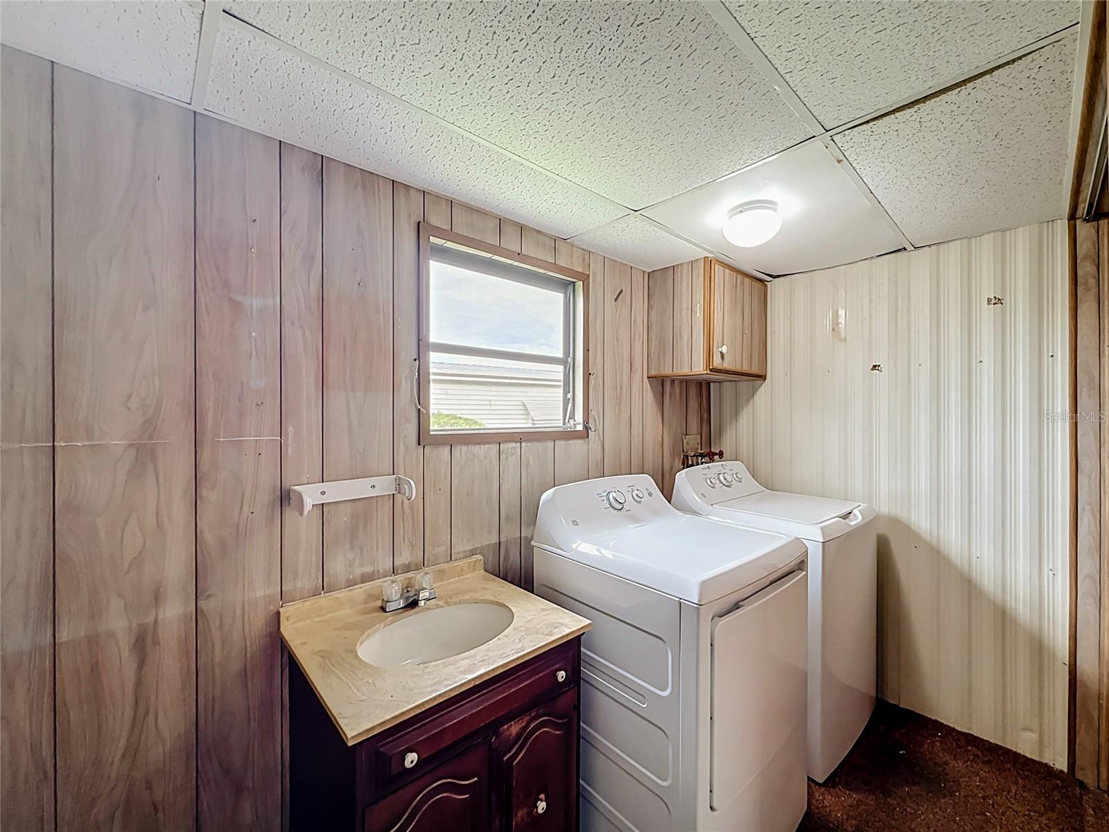 1559 Nassau Cir Property Photo 26