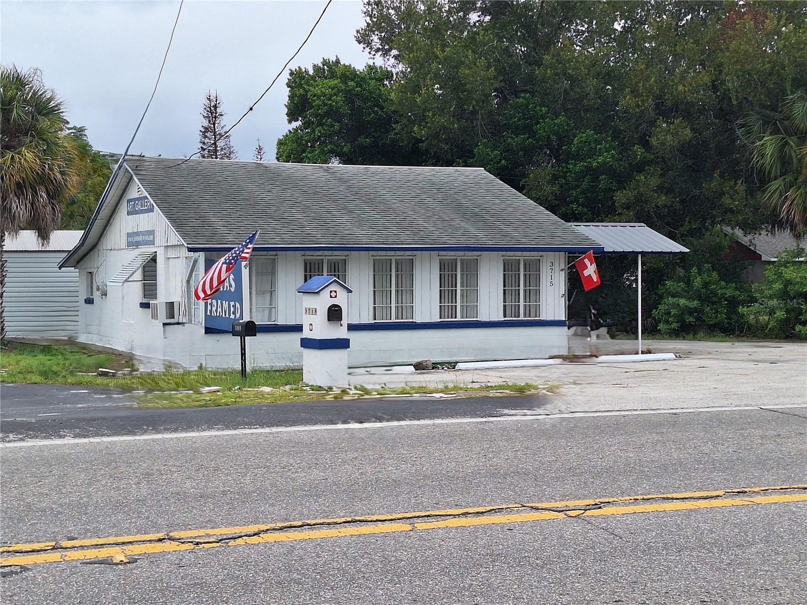 3715 N Highway 19a Property Photo 1