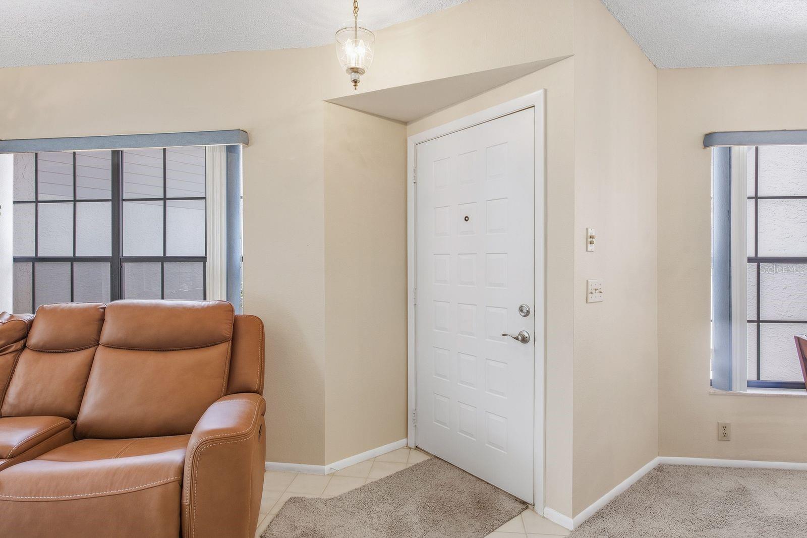 6810 Plumleaf Ct Property Photo 3