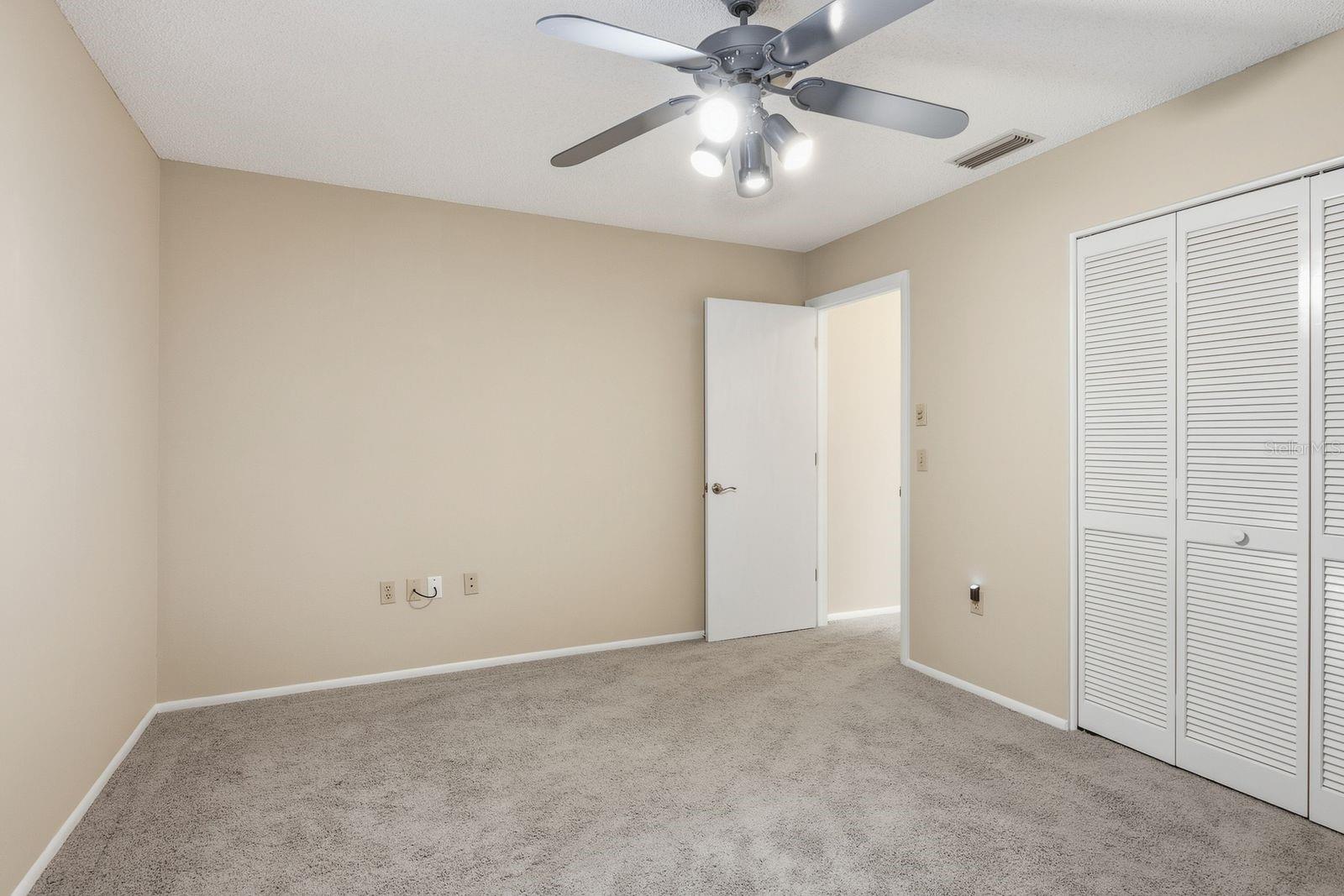 6810 Plumleaf Ct Property Photo 14