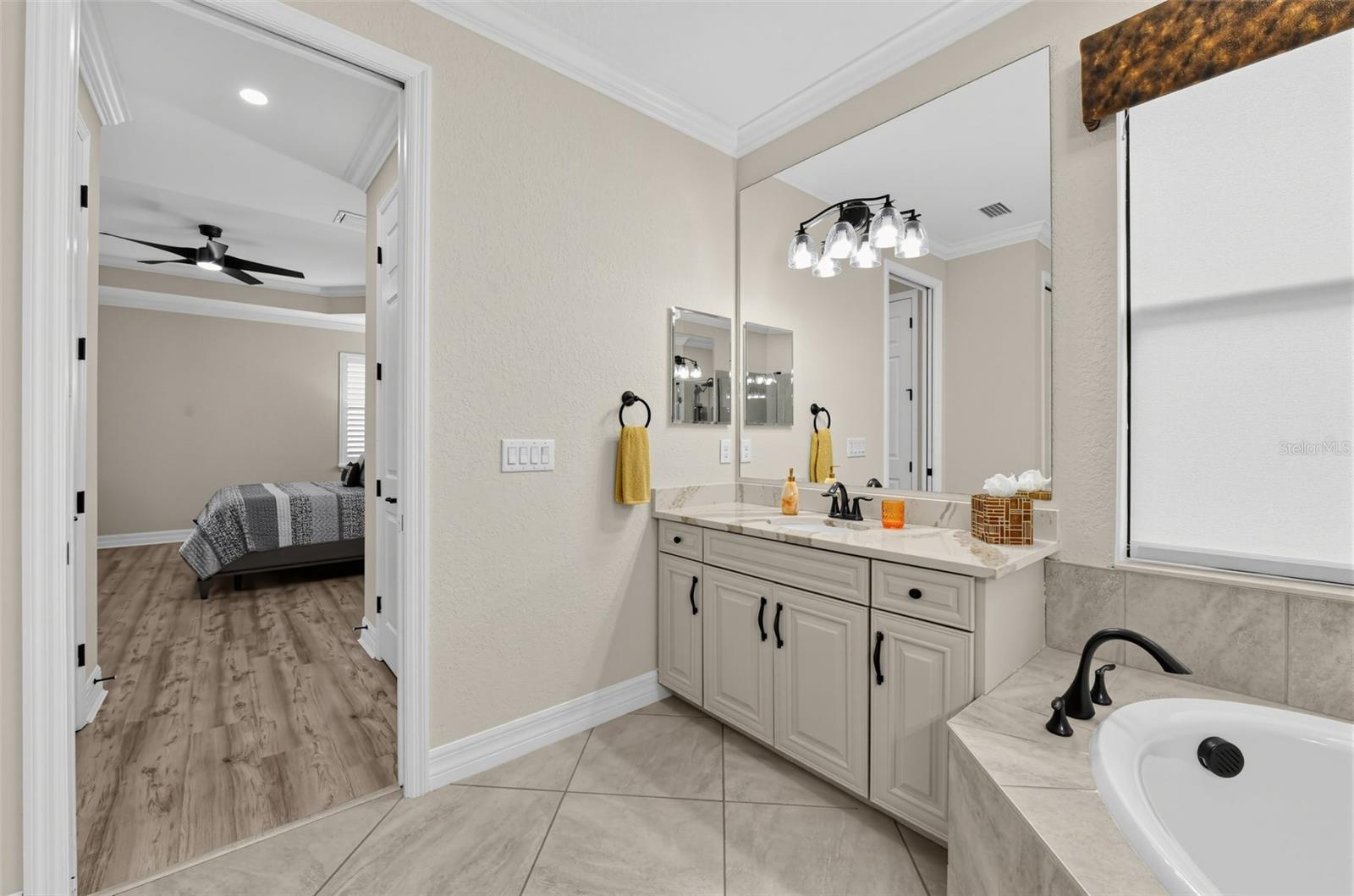 5939 Brandon Run Property Photo 19