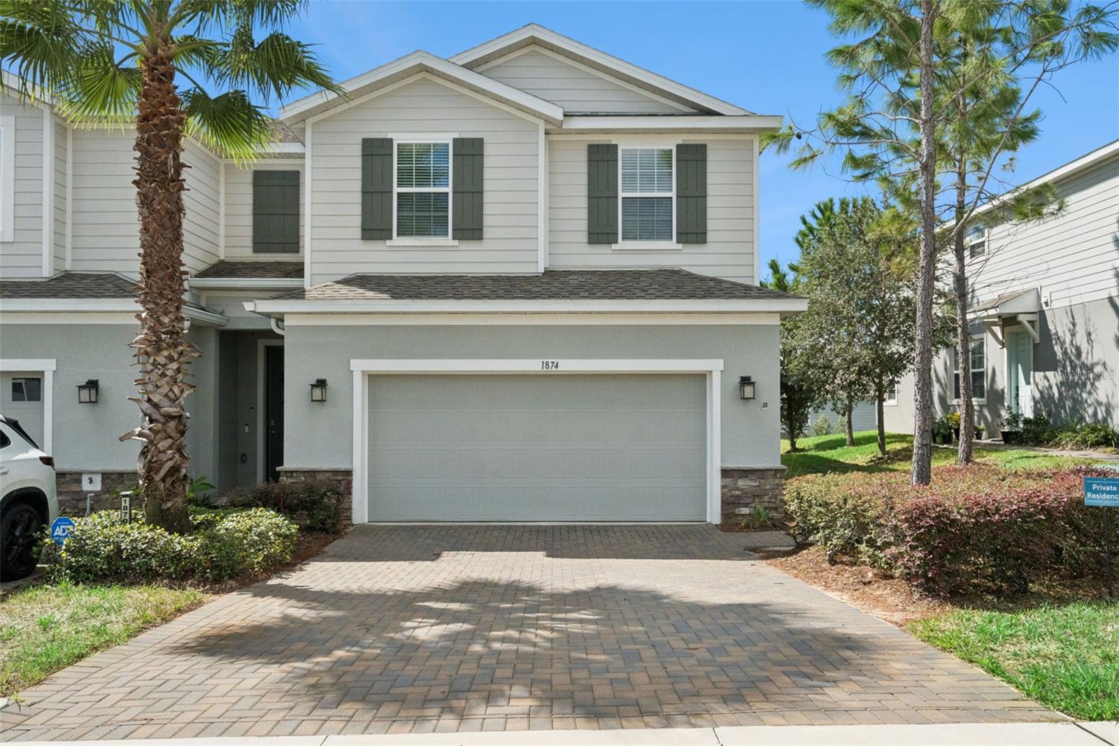 1874 HOLDEN RIDGE LN