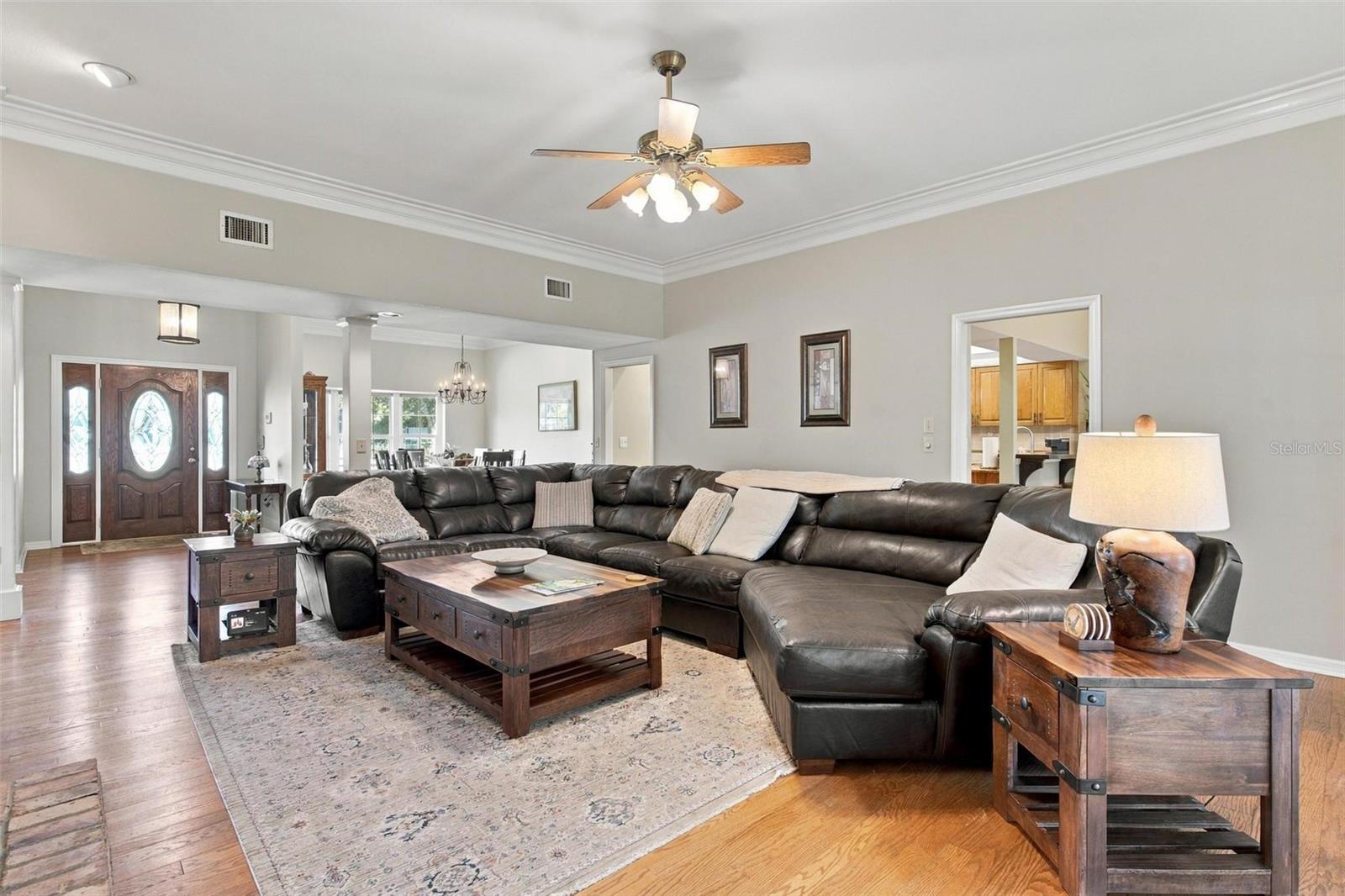 8732 Spring Ct Property Photo 12