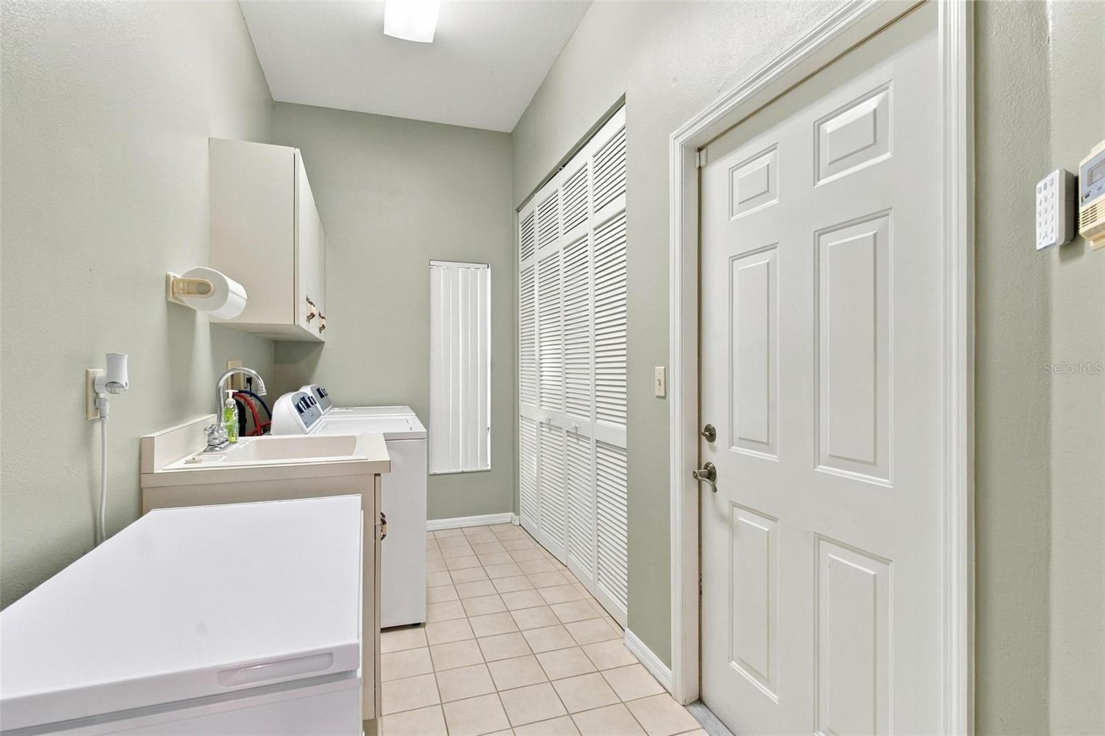 8732 Spring Ct Property Photo 39