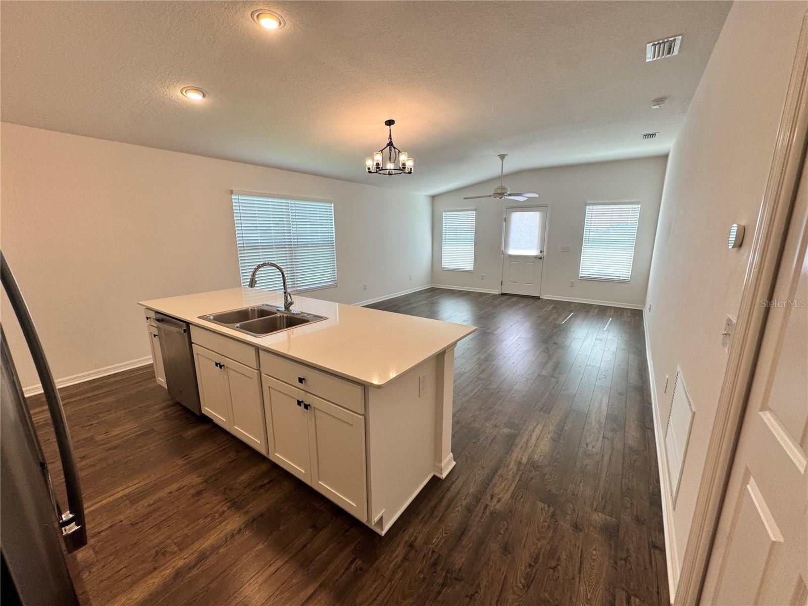 2224 Mansell Path Property Photo 2