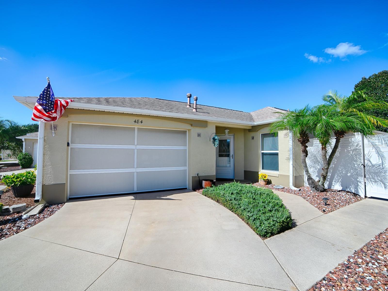 484 Aintree Ln Property Photo