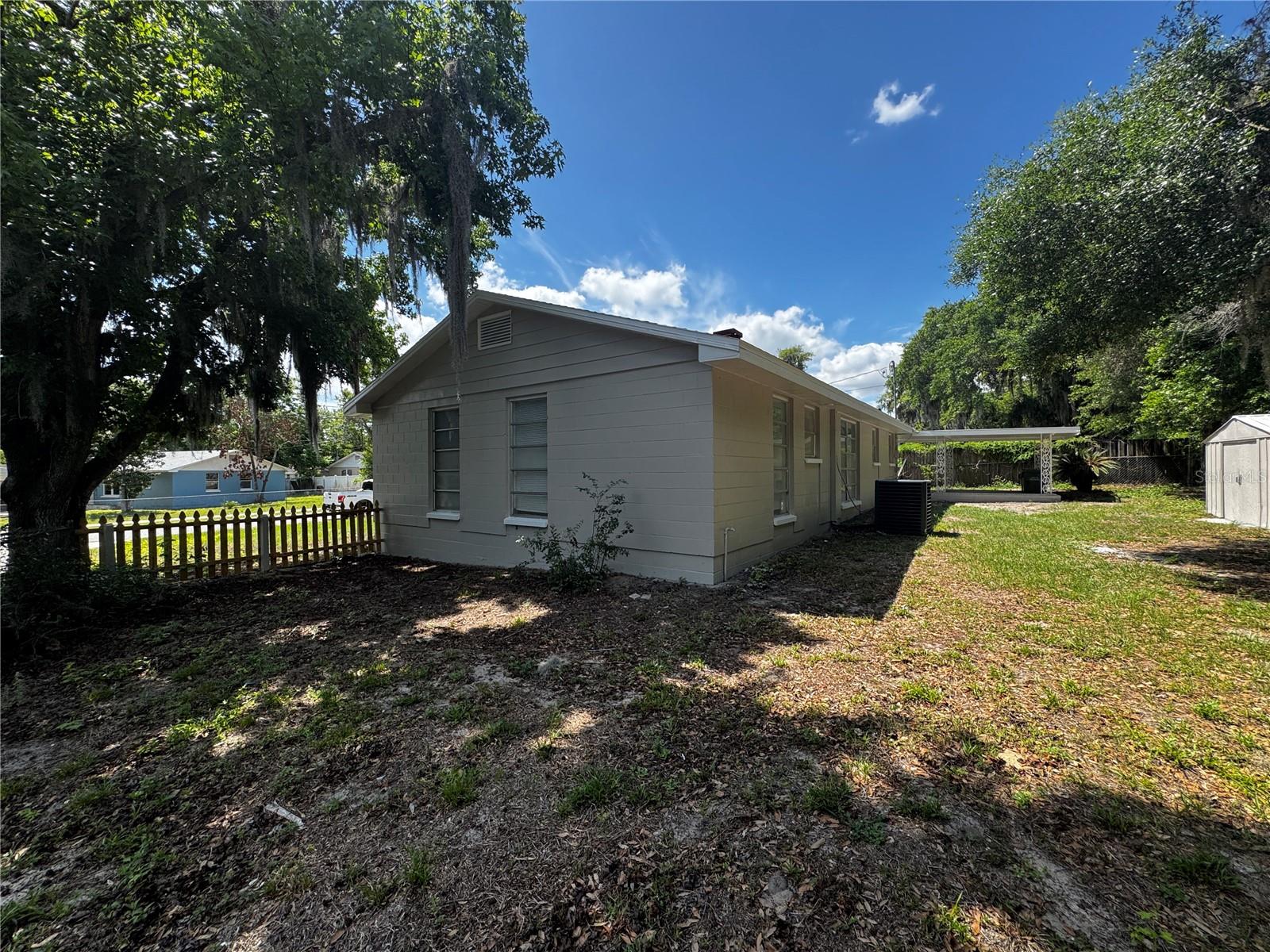 1610 Crest Ave Property Photo 15