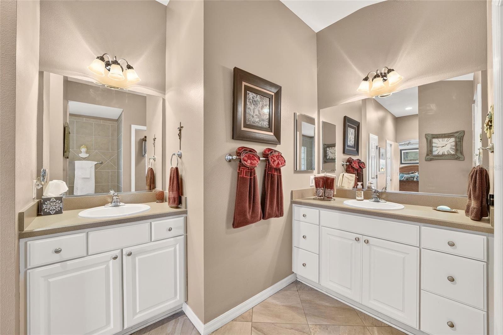 1645 Hollow Branch Way Property Photo 27