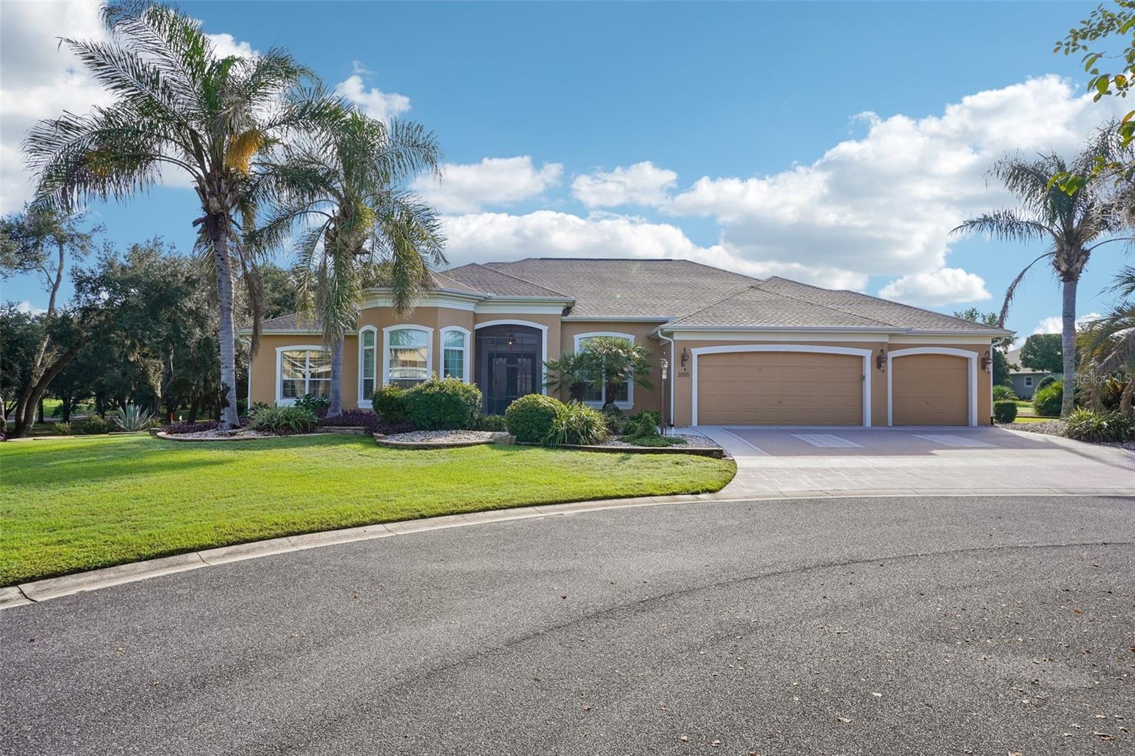 2055 Lake Ridge Dr Property Photo 1