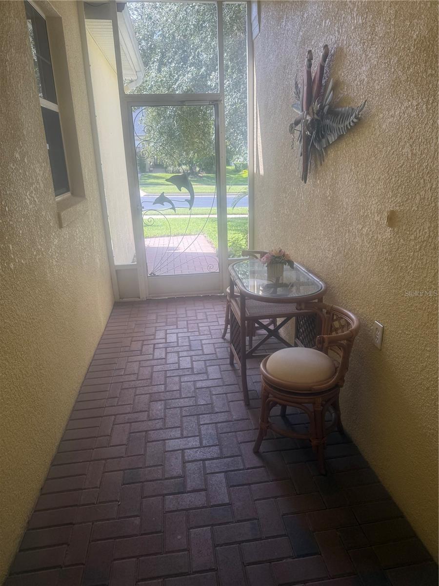 803 Wolf Creek St Property Photo 5