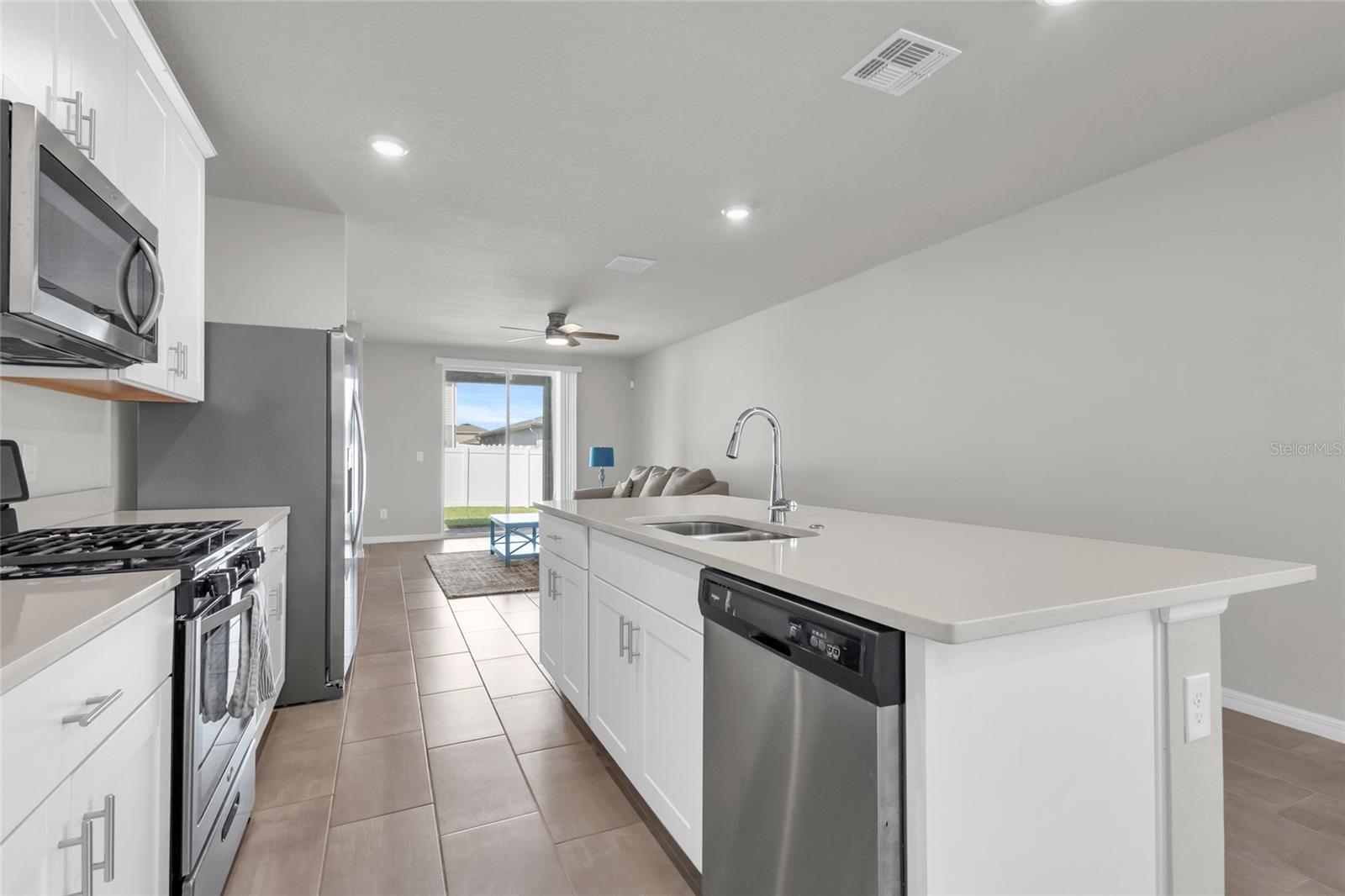 3916 Brant Pl Property Photo 9