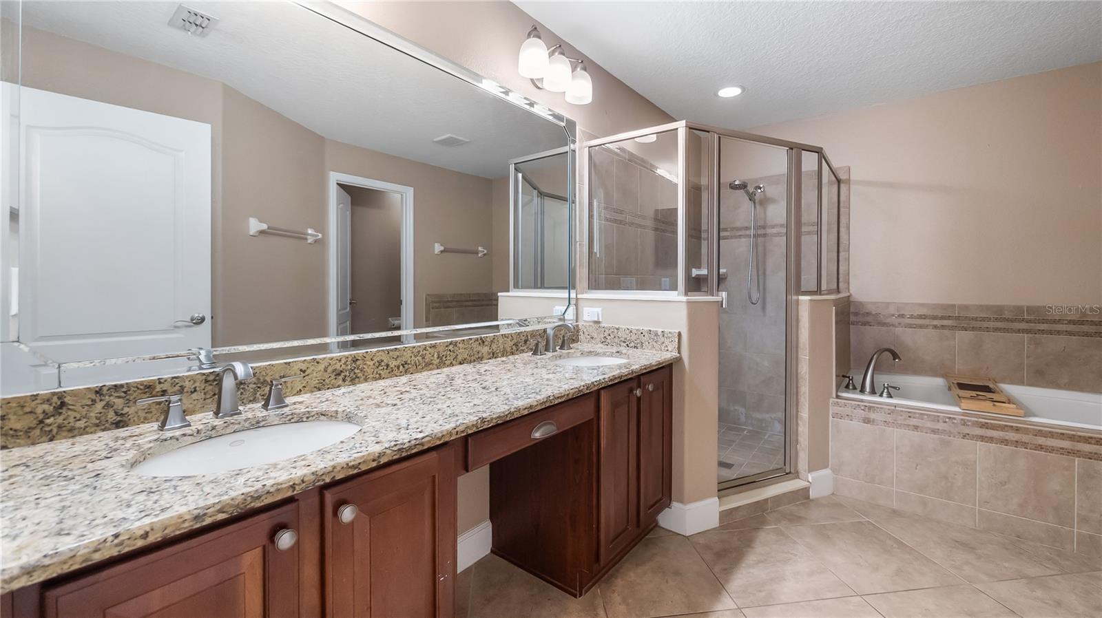 1093 Harmony Ln Property Photo 22