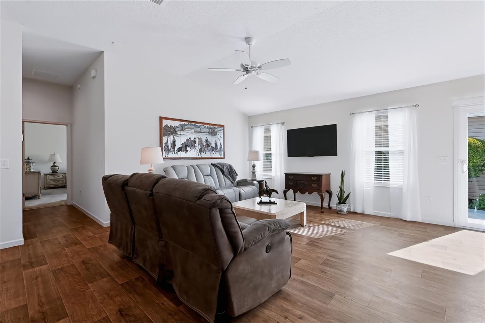 1691 Schau St Property Photo 14