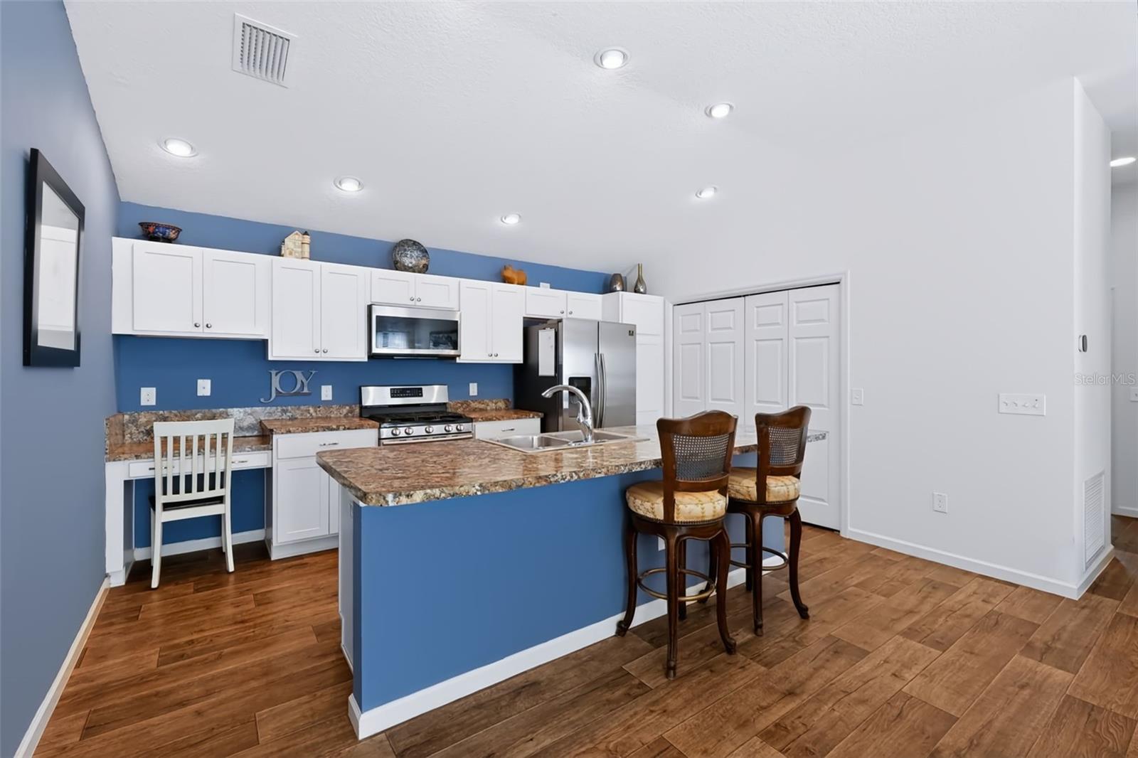1691 Schau St Property Photo 16