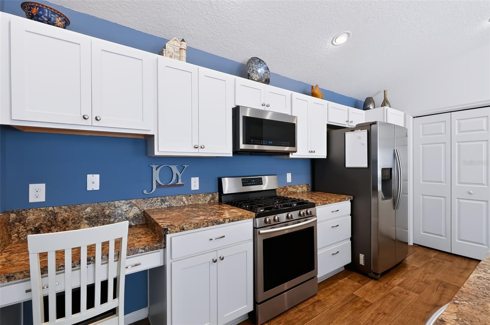 1691 Schau St Property Photo 18