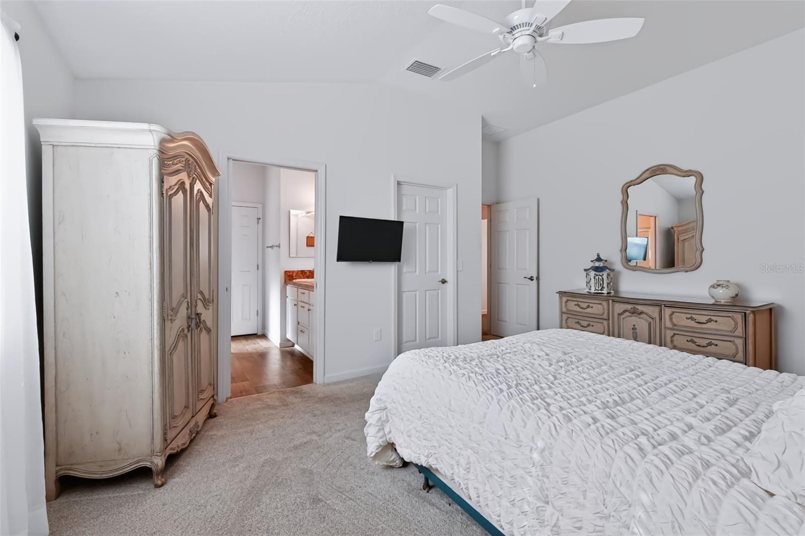 1691 Schau St Property Photo 23