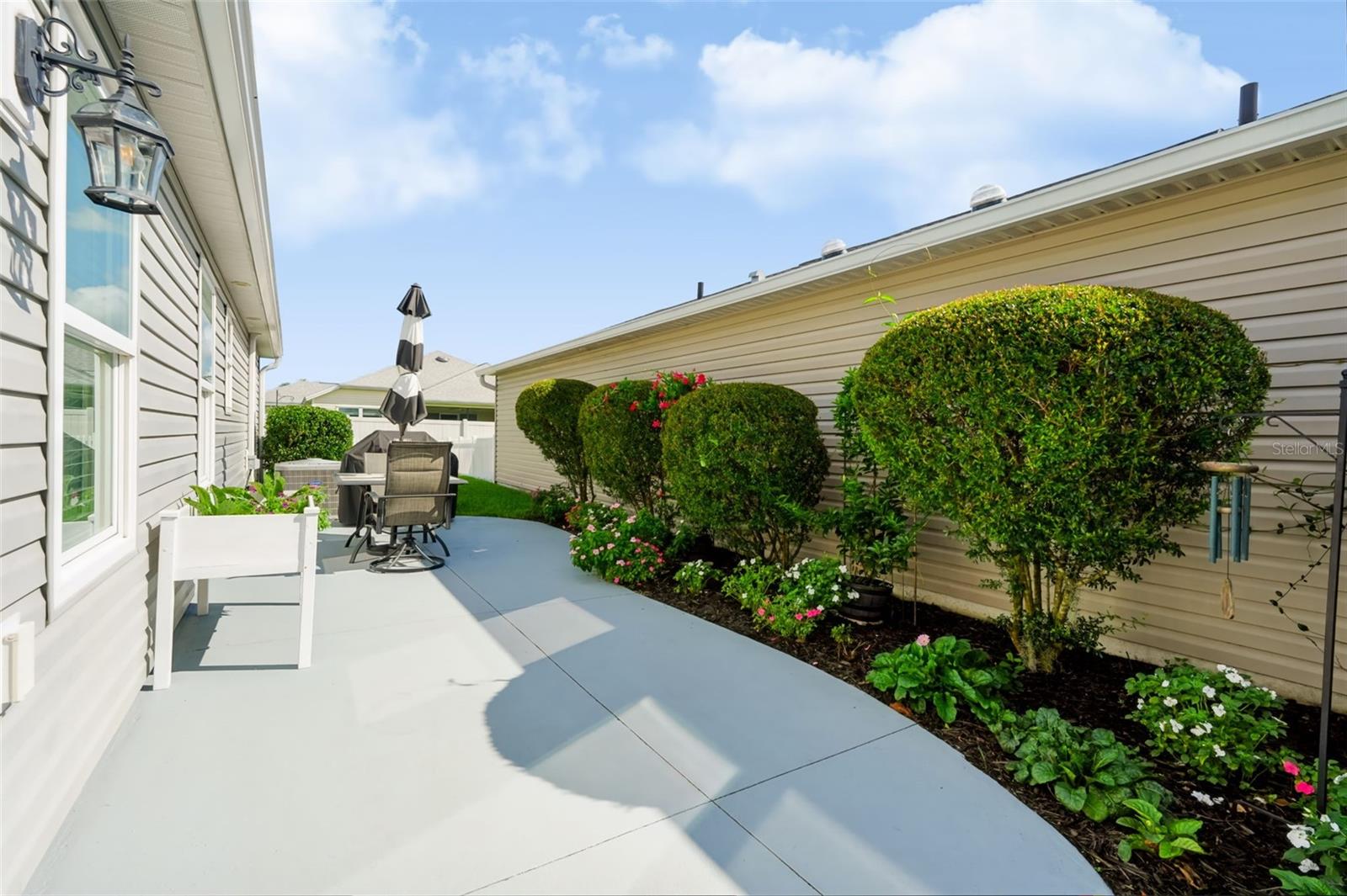 1691 Schau St Property Photo 31