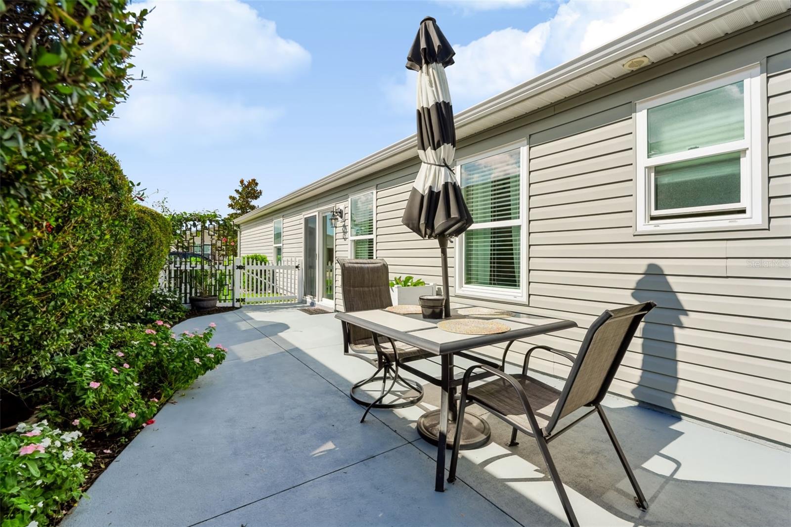 1691 Schau St Property Photo 32