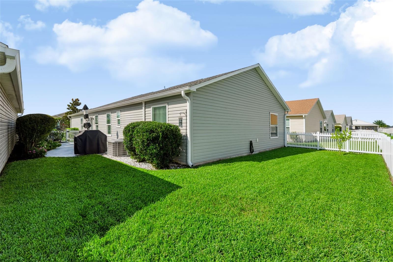 1691 Schau St Property Photo 33