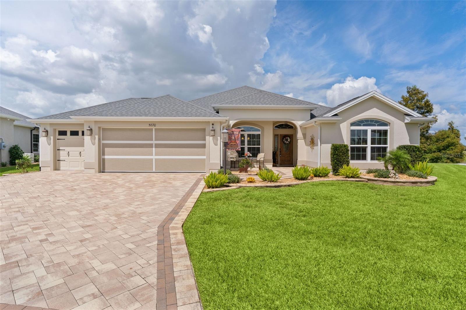 5870 Flint Loop Property Photo 1