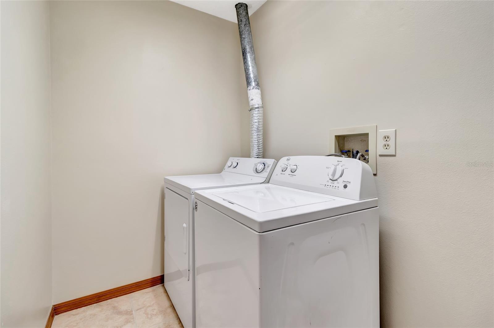 1483 Disston Property Photo 18