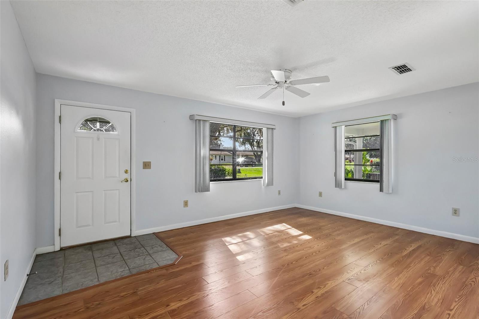 21 Aberdeen Cir Property Photo 9
