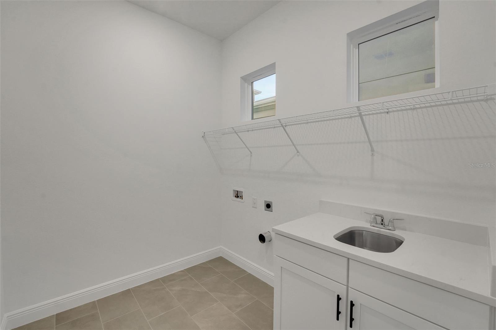 9614 Rodbell St Property Photo 27
