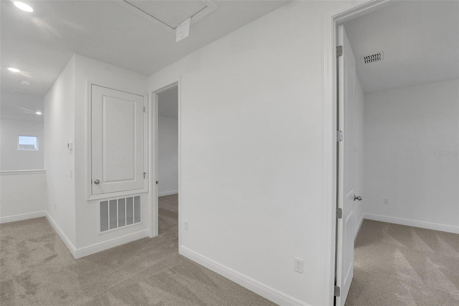 9614 Rodbell St Property Photo 29