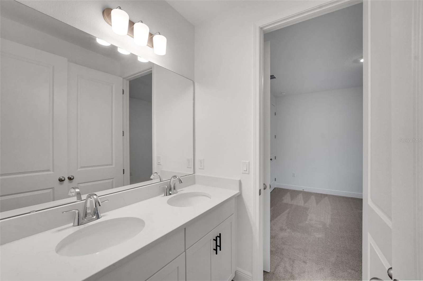 9614 Rodbell St Property Photo 35