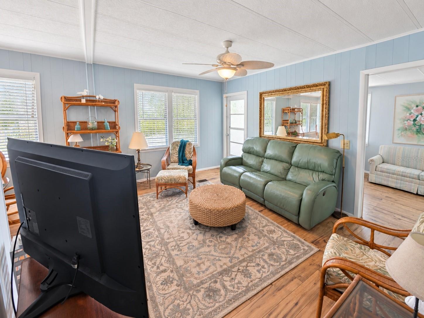 419 Sinclair Cir Property Photo 7