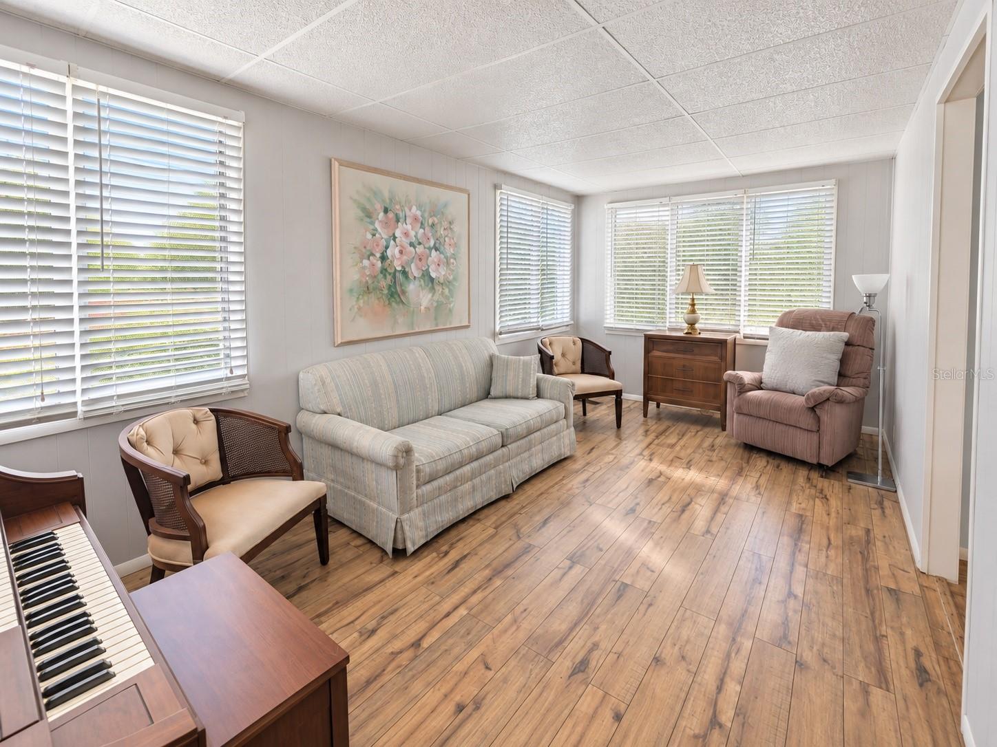 419 Sinclair Cir Property Photo 10