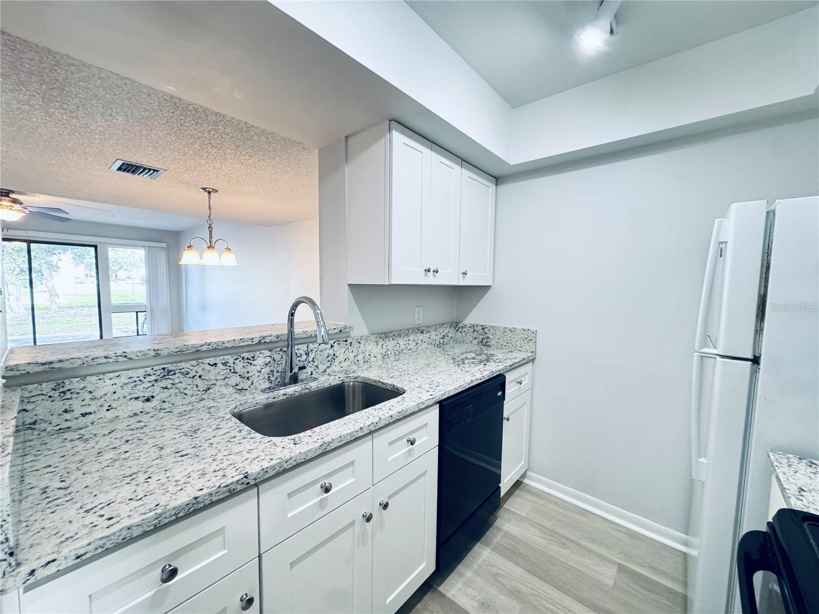 5089 Eaglesmere Dr #d09 Property Photo 7