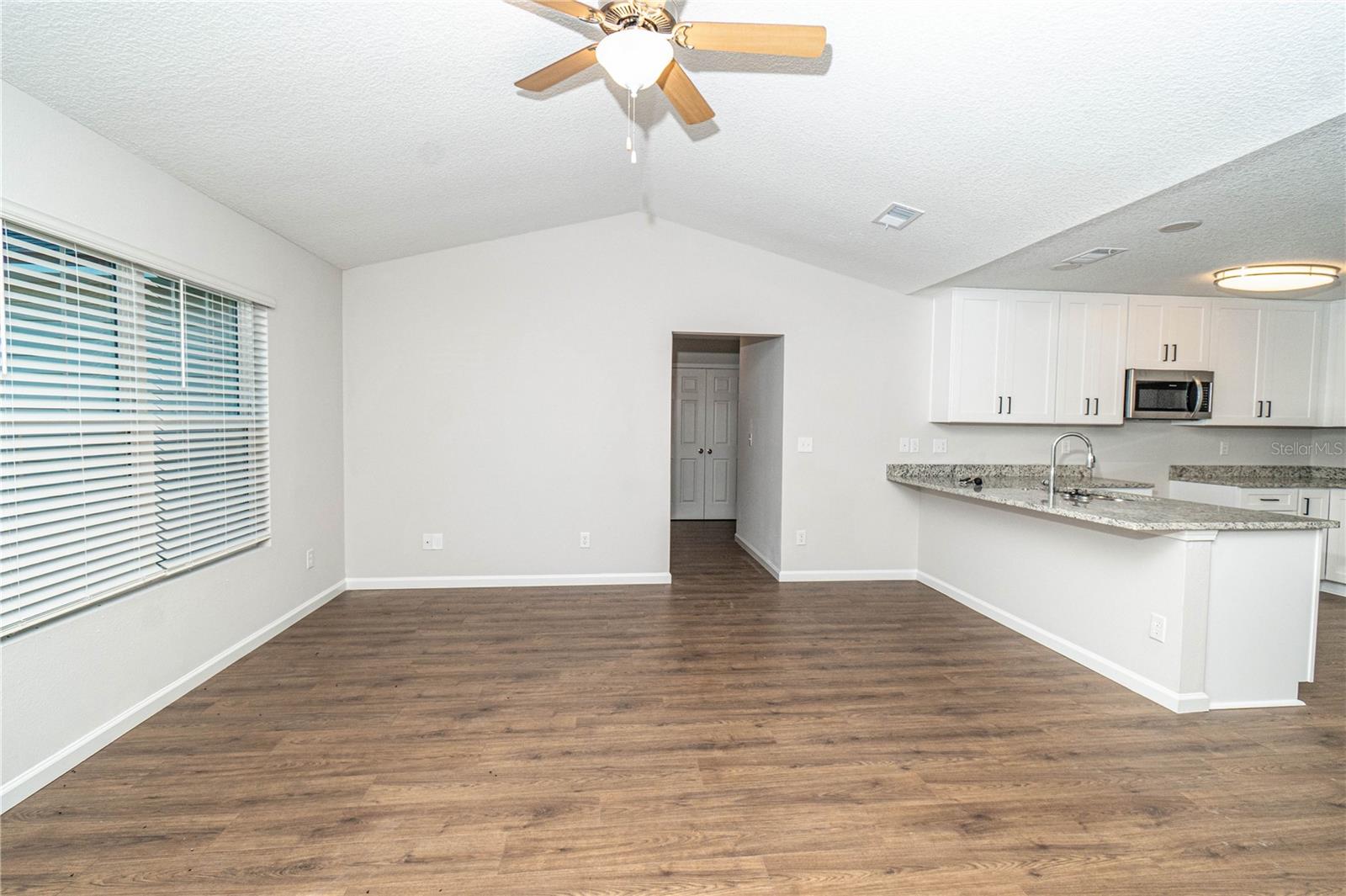 451 North Blvd E Property Photo 51