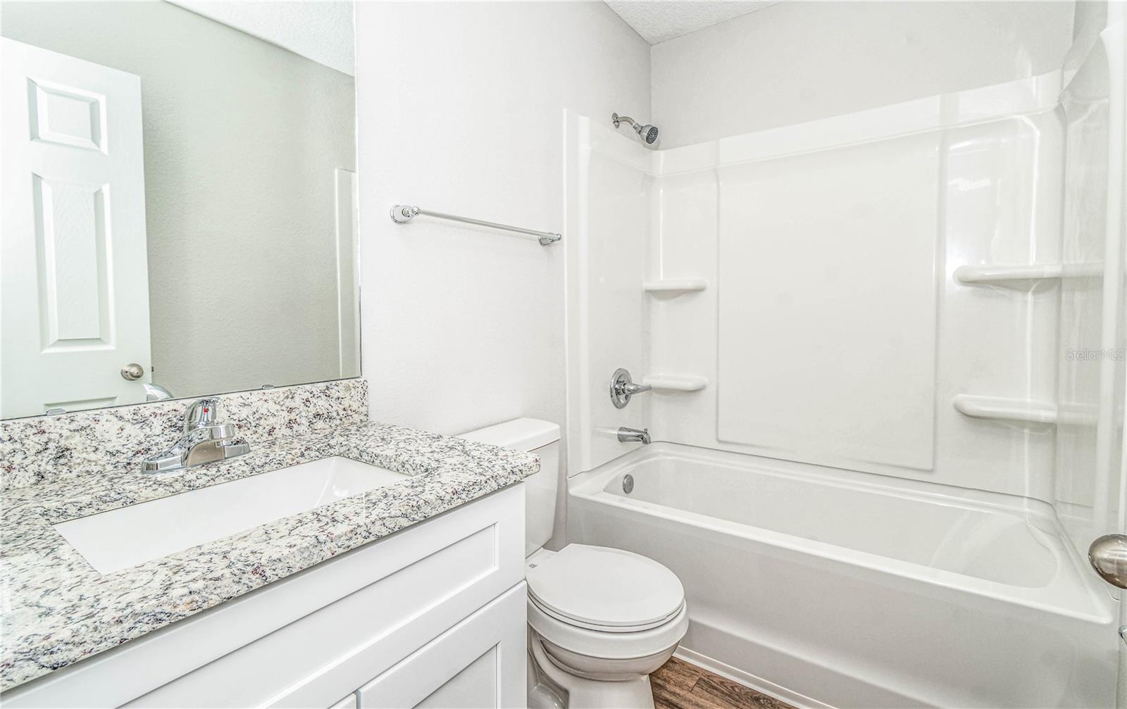 451 North Blvd E Property Photo 56