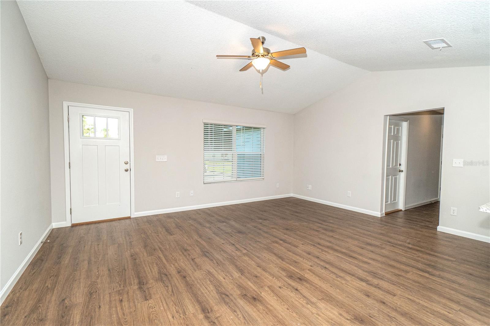 451 North Blvd E Property Photo 64