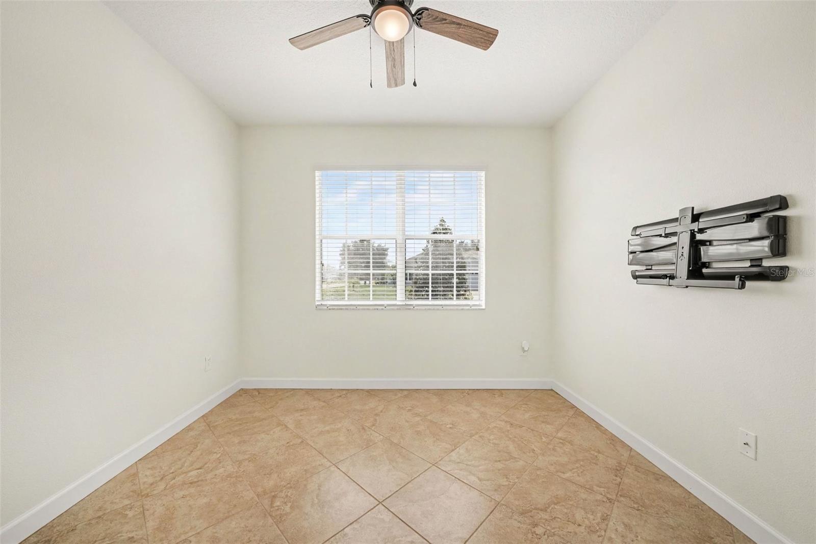 3524 Litchfield Ct Property Photo 5