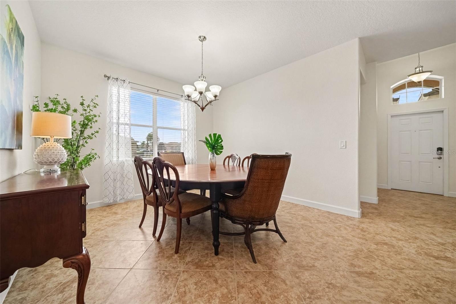 3524 Litchfield Ct Property Photo 7
