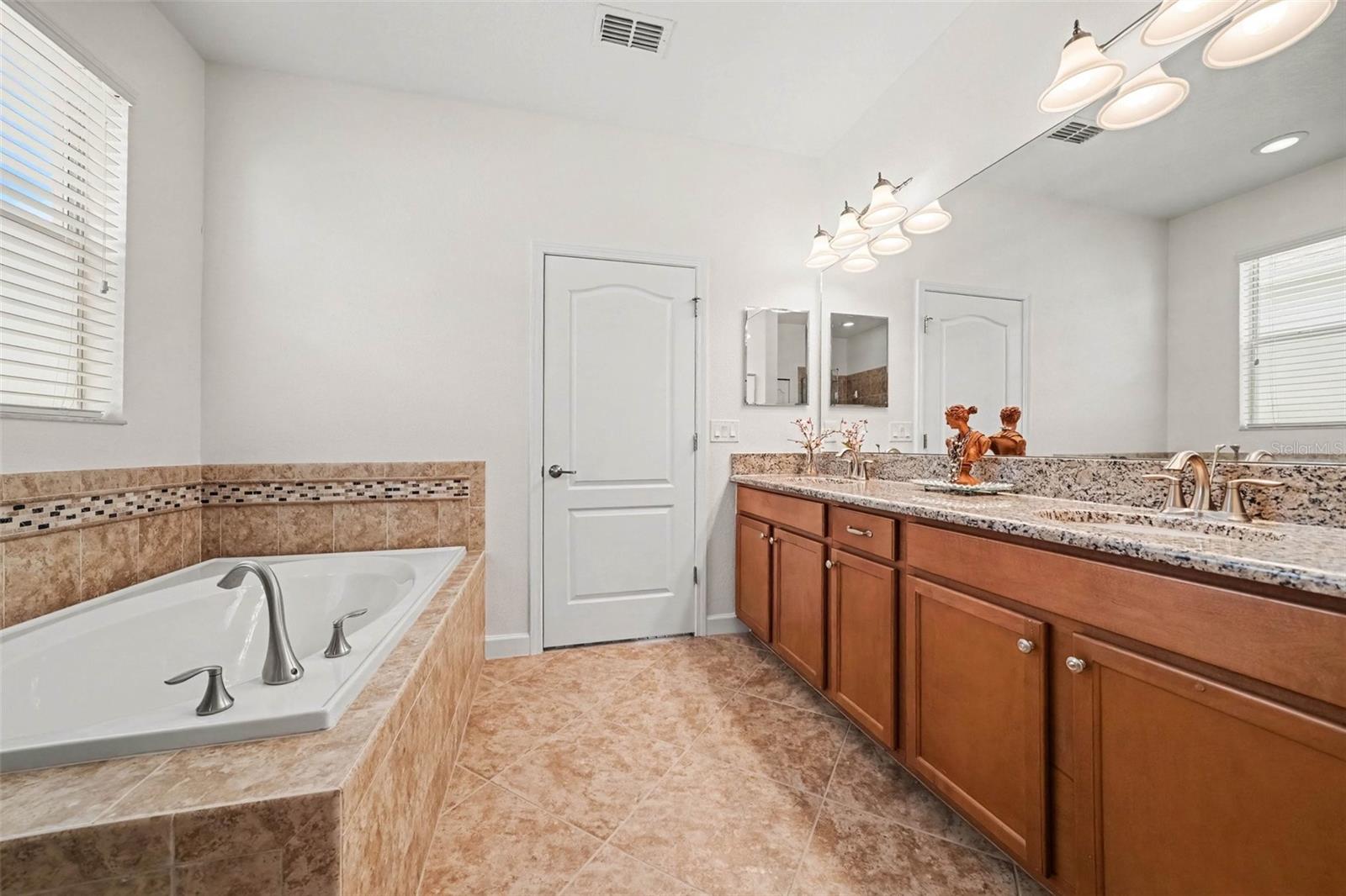3524 Litchfield Ct Property Photo 19