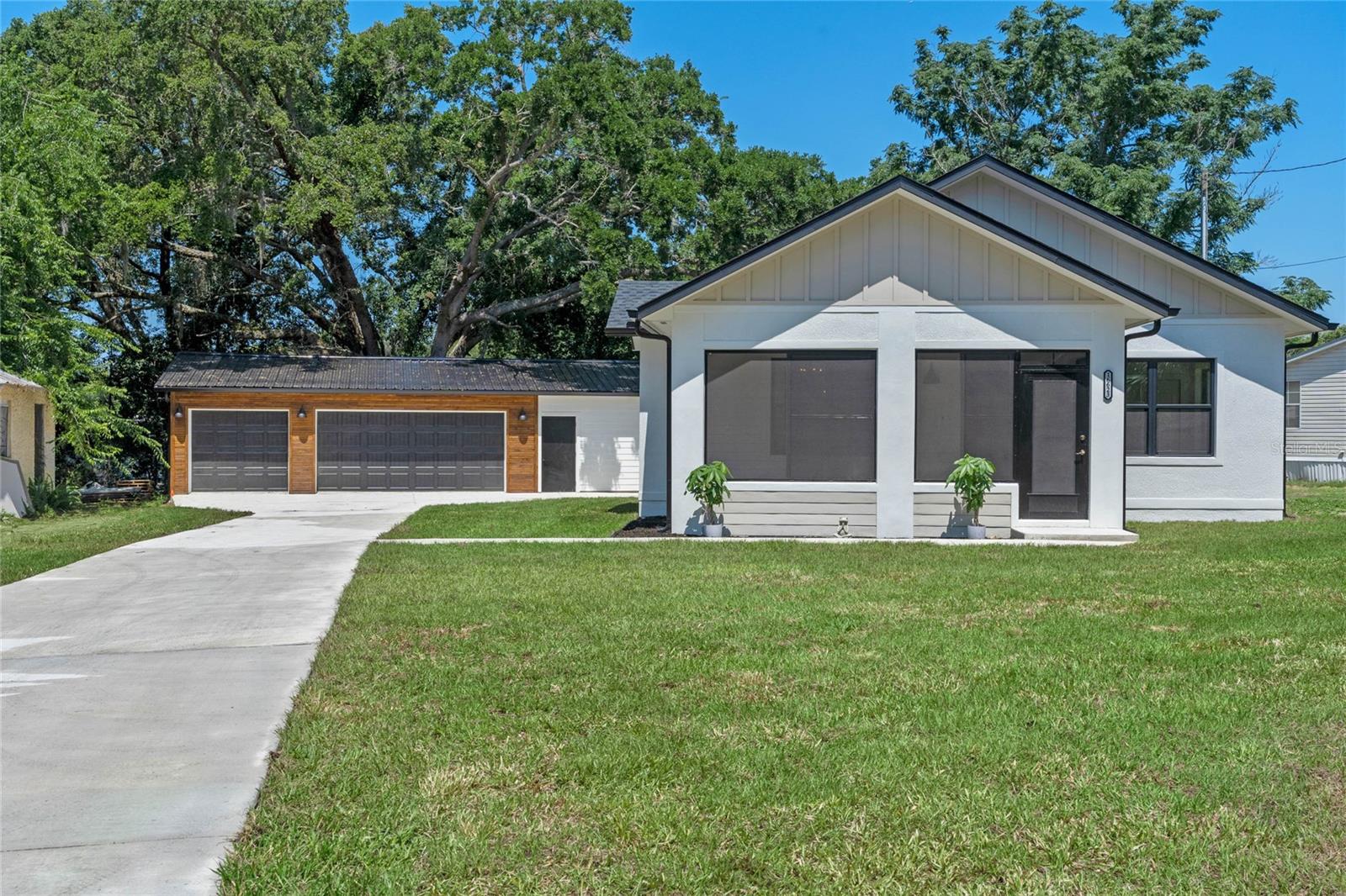 16623 Oklahoma St Property Photo