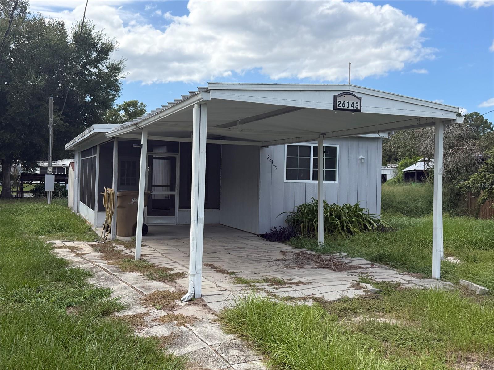 26143 Rose Ln Property Photo 2