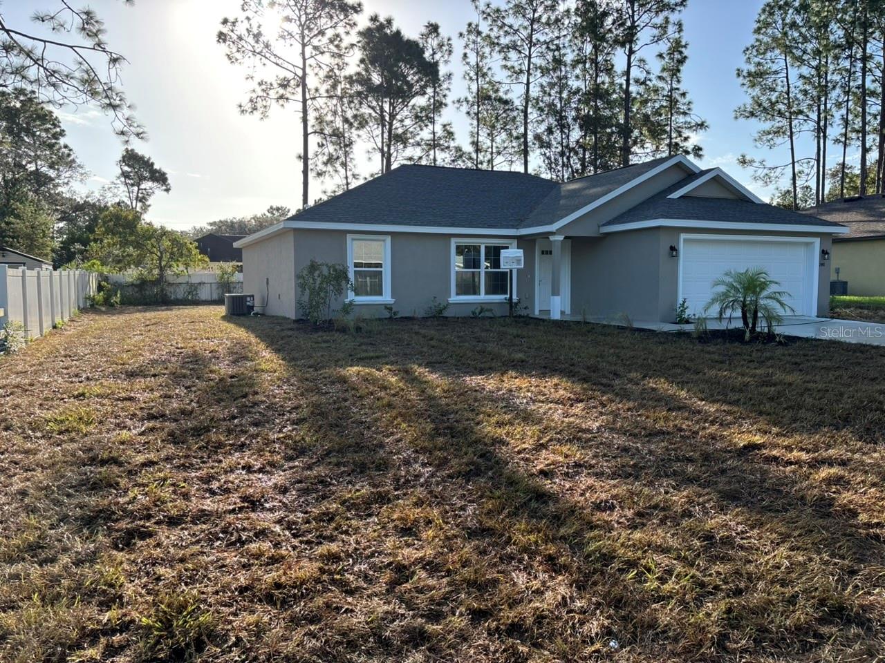 2481 W Wavecrest Dr Property Photo 4